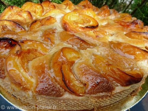 La création d'une tarte aux abricots très gourmande