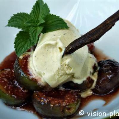 Figues roties au cognac et sa glace vanille fraiche 1