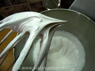 Fin de fouettage meringue suisse