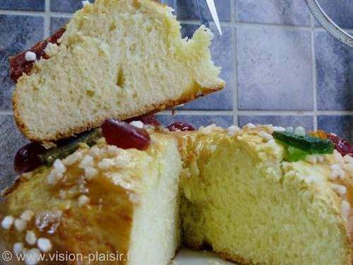 La fabrication de ma galette des rois briochée nature.