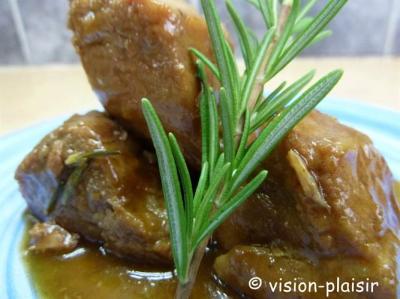 Le porc au caramel leger et romarin 2