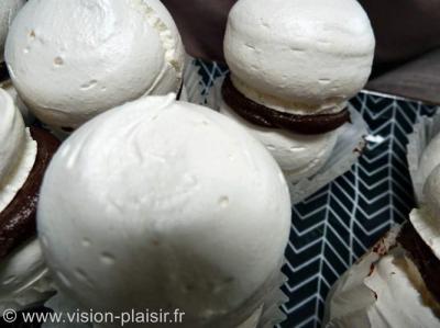 Meringue et sa ganache chocolat noir