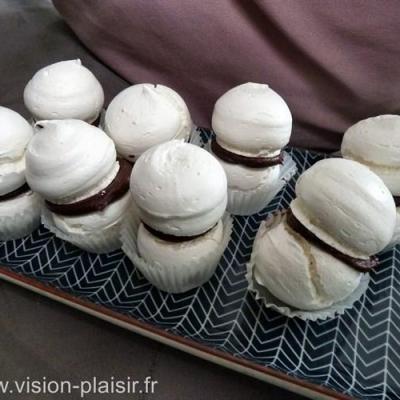 Meringues nature ganache chocolat noir