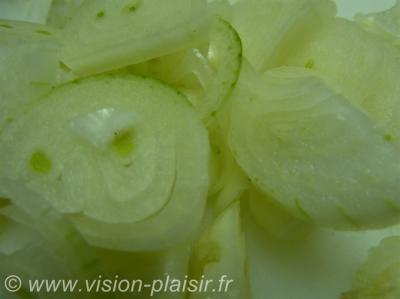 Oignons pour la soupe au chou a la danoise