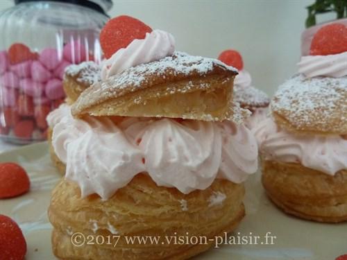 blog de pâtisserie Feuilleté gourmand aux fraises Tagada !!!