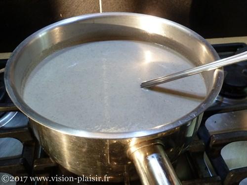 Blog de cuisine avec mon velouté de champignons de Paris