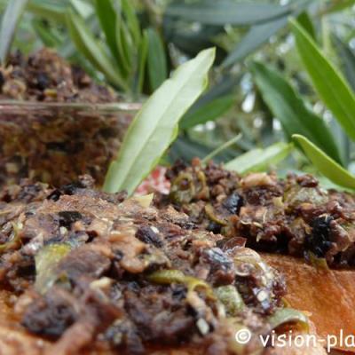 Pain et tapenade