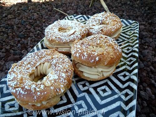 Blog de pâtisserie avec mes Paris Brest classique à la crème pralinée