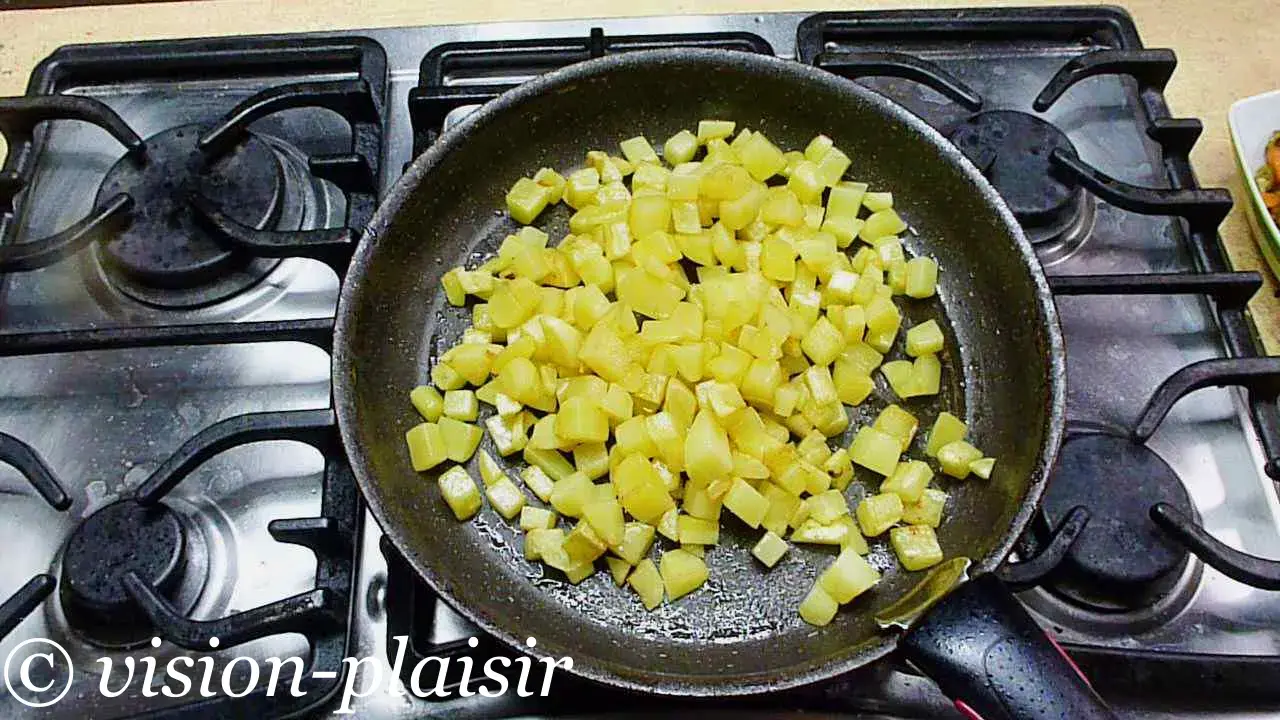 Pommes de terre poelee d emince de boeuf aux legumes