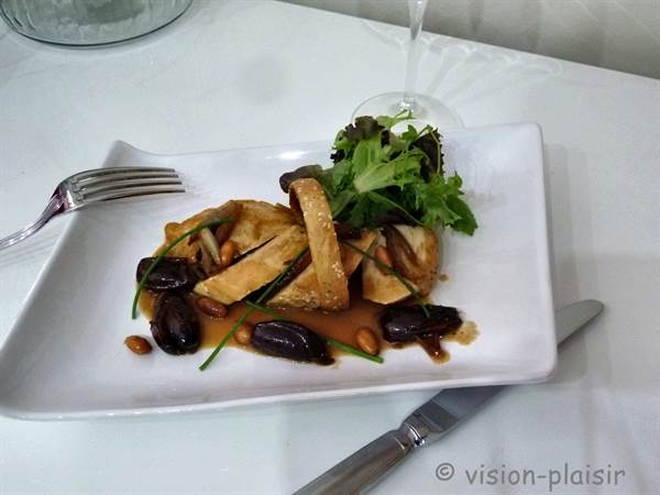 Poulet et dattes roties