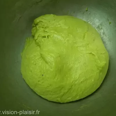 Preparation galette pistache