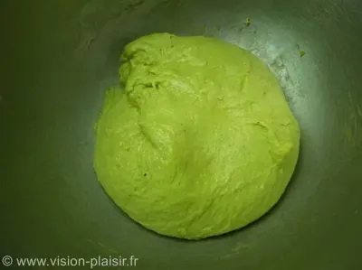 Preparation galette pistache