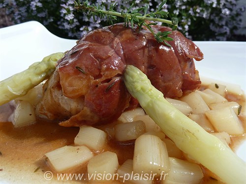 Rables de lapin au jambon de pays et asperges